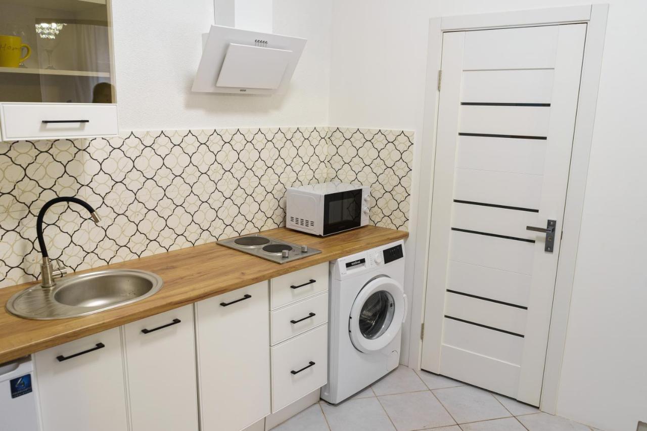 Charming Apartments In The Heart Of Lviv - Valova, Nasypna Str Zewnętrze zdjęcie