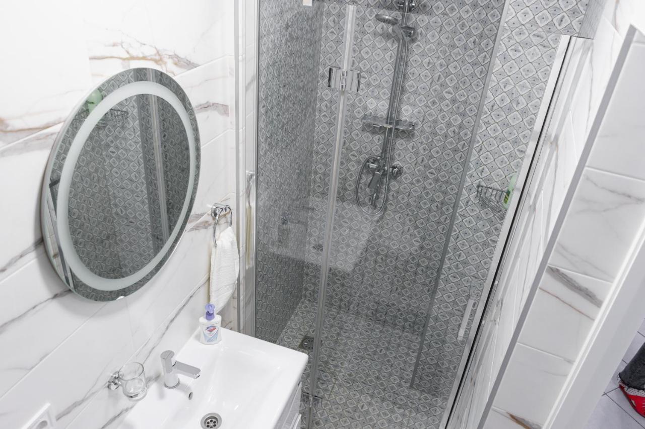 Charming Apartments In The Heart Of Lviv - Valova, Nasypna Str Zewnętrze zdjęcie